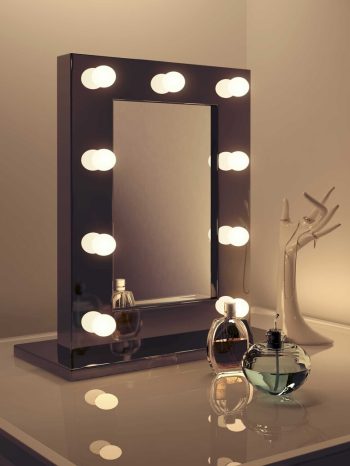 RICH BLACK MAKEUP MIRROR